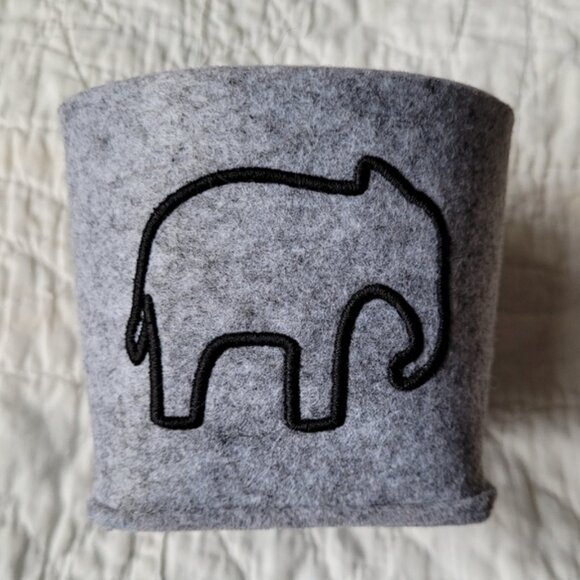 Thirty-One Dreamkeeper Mini Bin Brushed Whisper Grey Elephant Faux Leather Loop - Picture 12 of 12